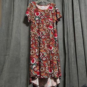 LULAROE Carly Medium.  Hi/Low Dress. Fun Circle Designs.